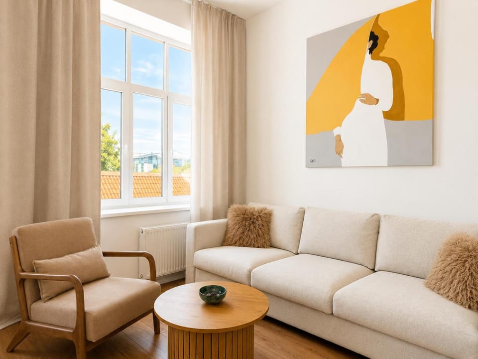 Living room, Seating area