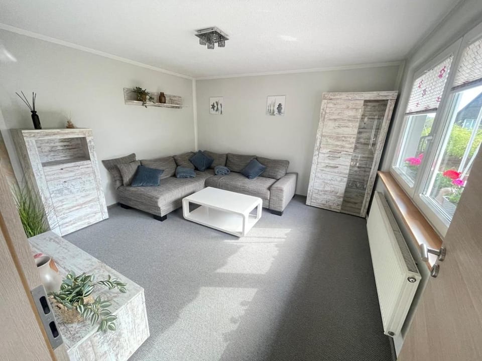 Living room, Photo of the whole room
