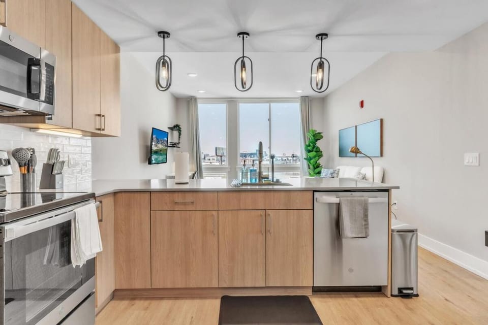 Lux 2BD with KINGS - Pier Views - Near Fishtown! Apartment in Philadelphia