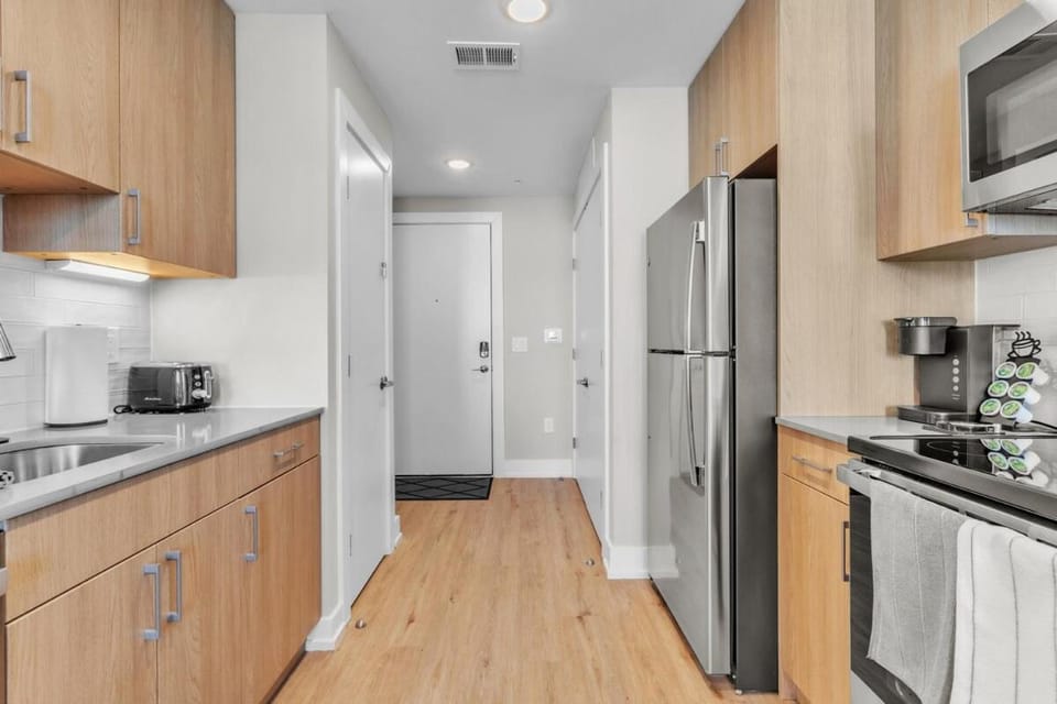 Luxe Studio with City Views - Near Fishtown Apartment in Philadelphia