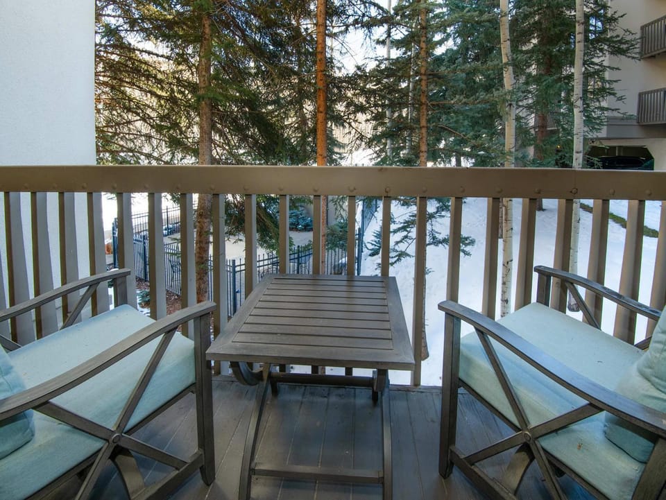 Beaver Creek Townsend Getaway - Ski-In Ski-Out House in Beaver Creek