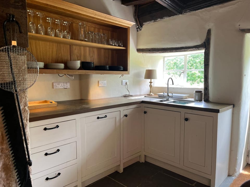 Woodbridge Farm House in East Devon District