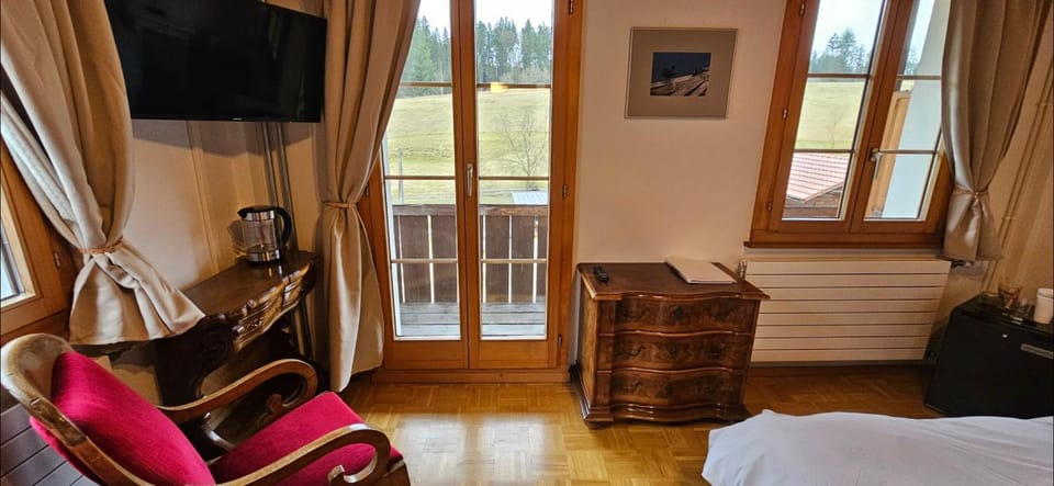 Miramont Horse Trekking Hostel Hotel in Canton of Bern (Region)