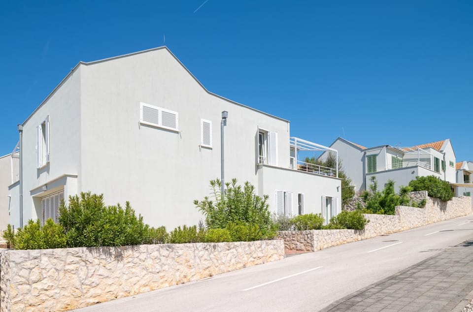 Property building, Neighbourhood, Street view