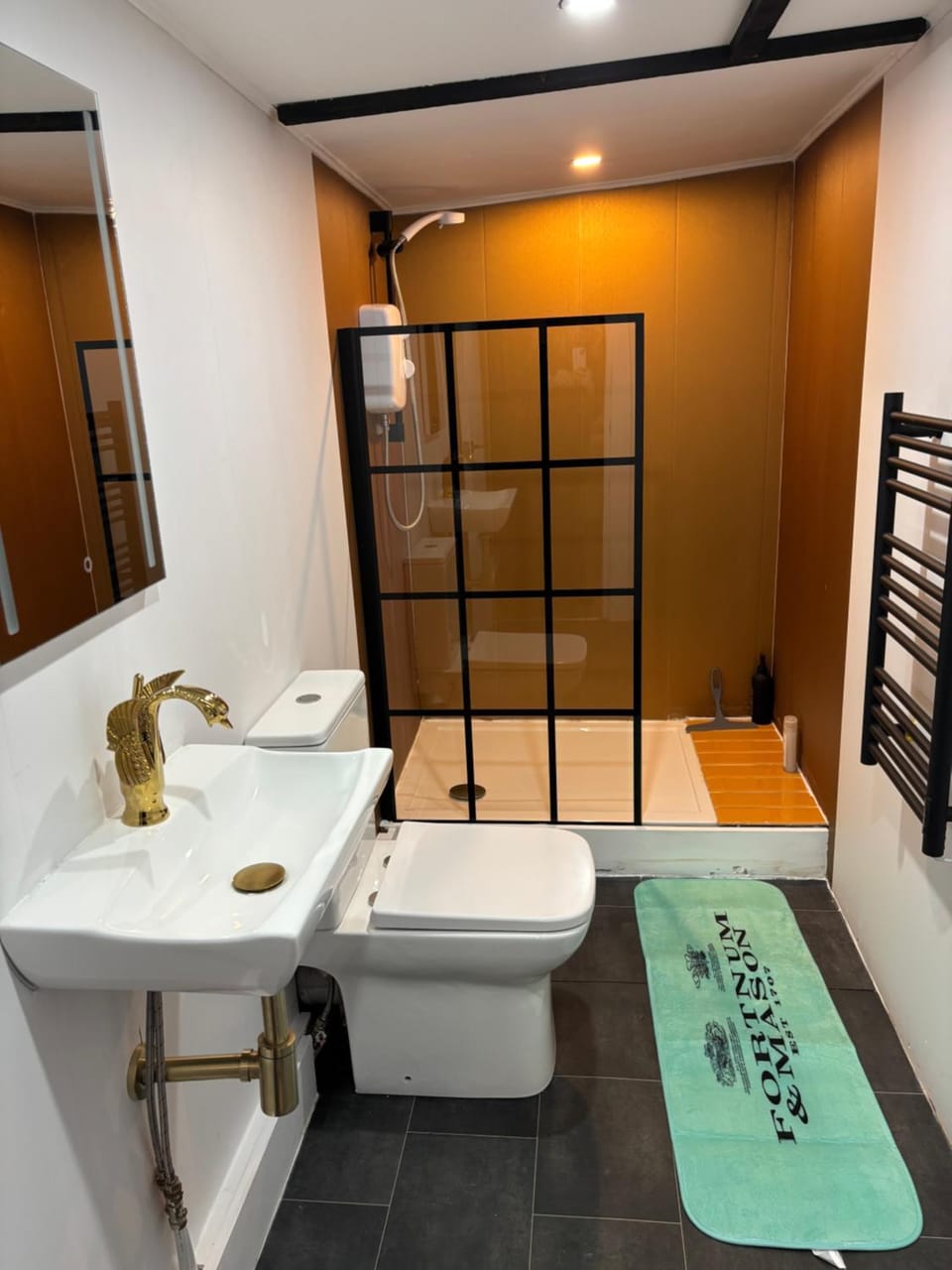 Stables 2bed farm stay private firepit bbq House in Hertford