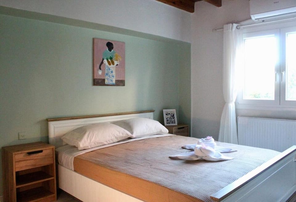 Barbarella Cottage House in Peloponnese, Western Greece and the Ionian