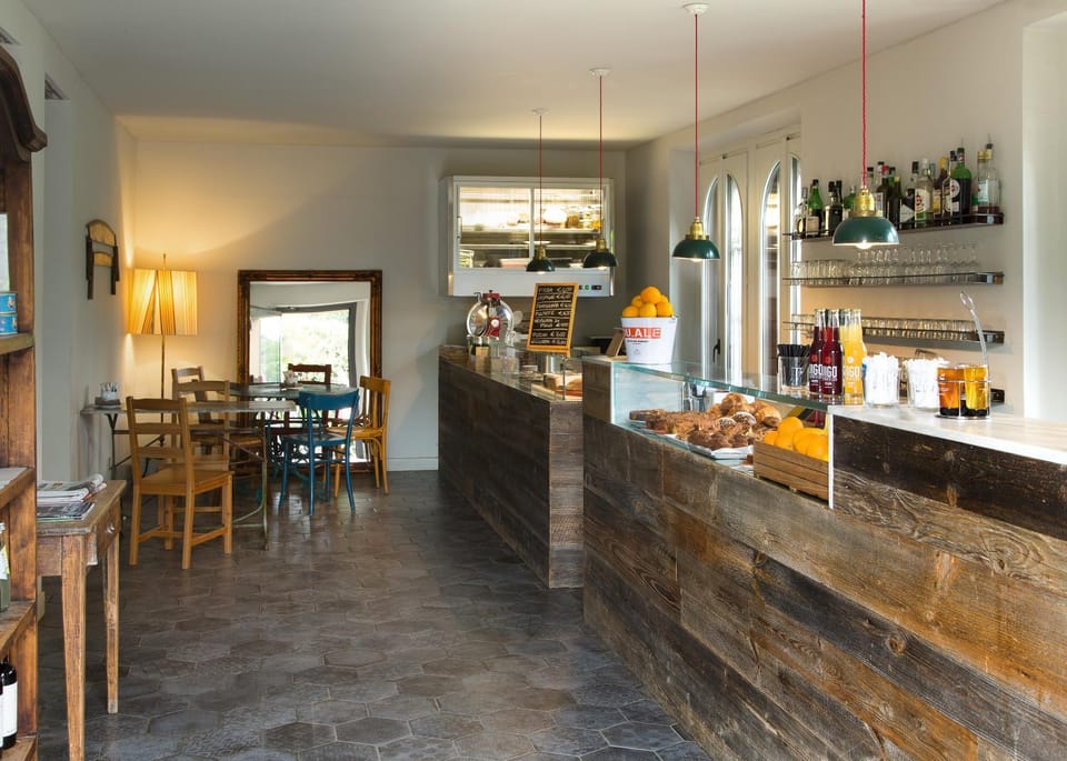 Lounge or bar