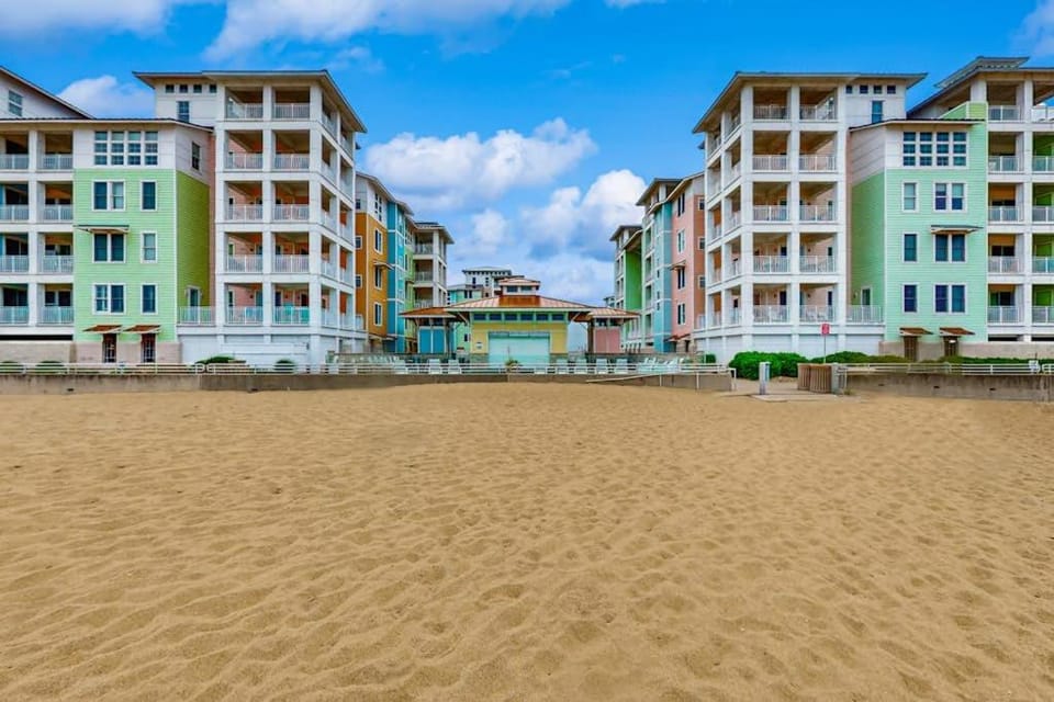 The Sanctuary- The Regal Retreat- A322 House in Sandbridge