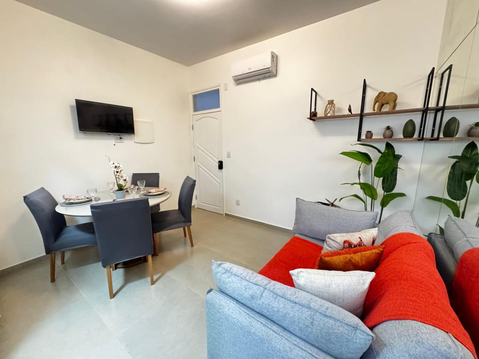 Living room, Dining area, air conditioner