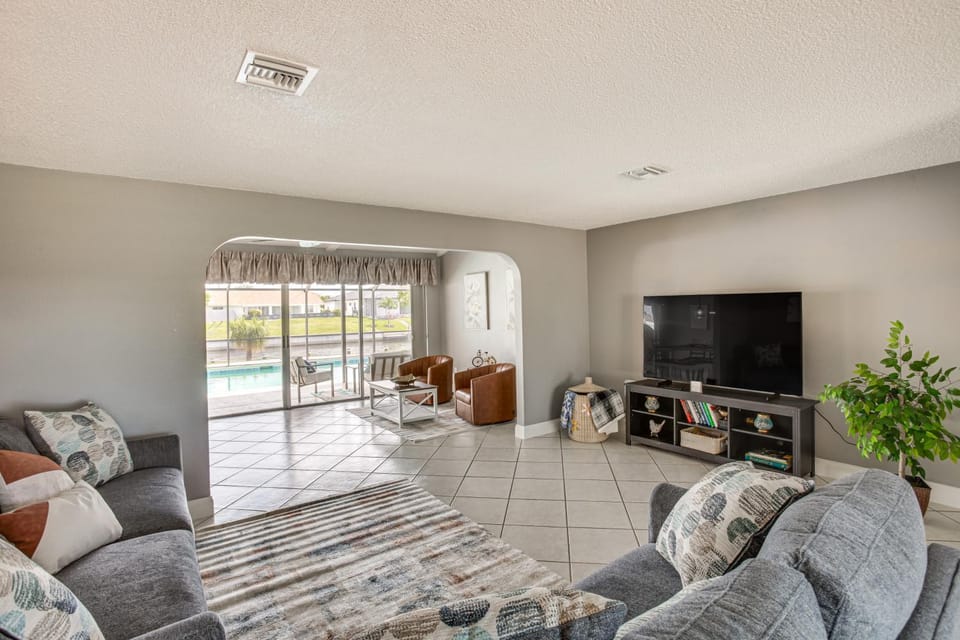 Private Dock & 2 Mi to Beach! Cape Coral Getaway House in Cape Coral