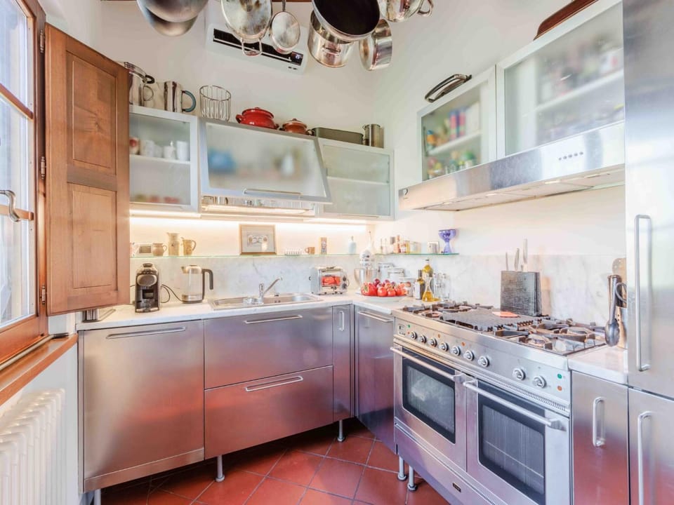 Kitchen or kitchenette, Other