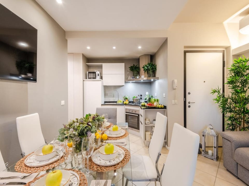 Other, Dining area