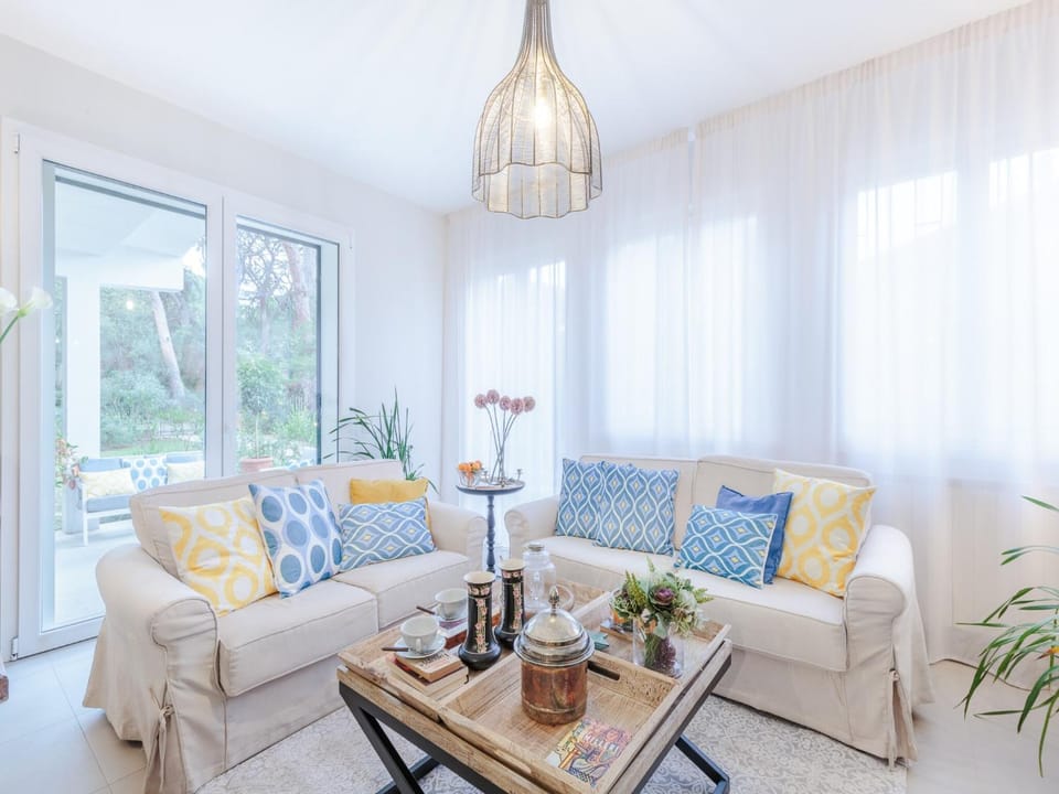 Living room, Other