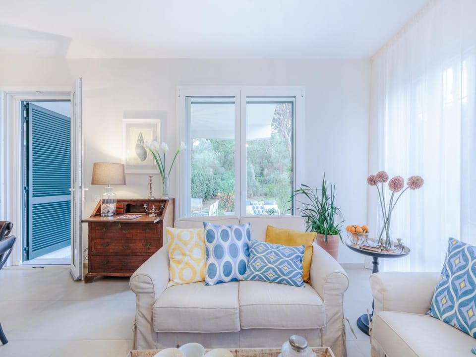 Living room, Other