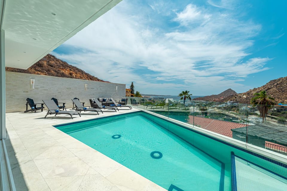 Swimming pool, Swimming pool