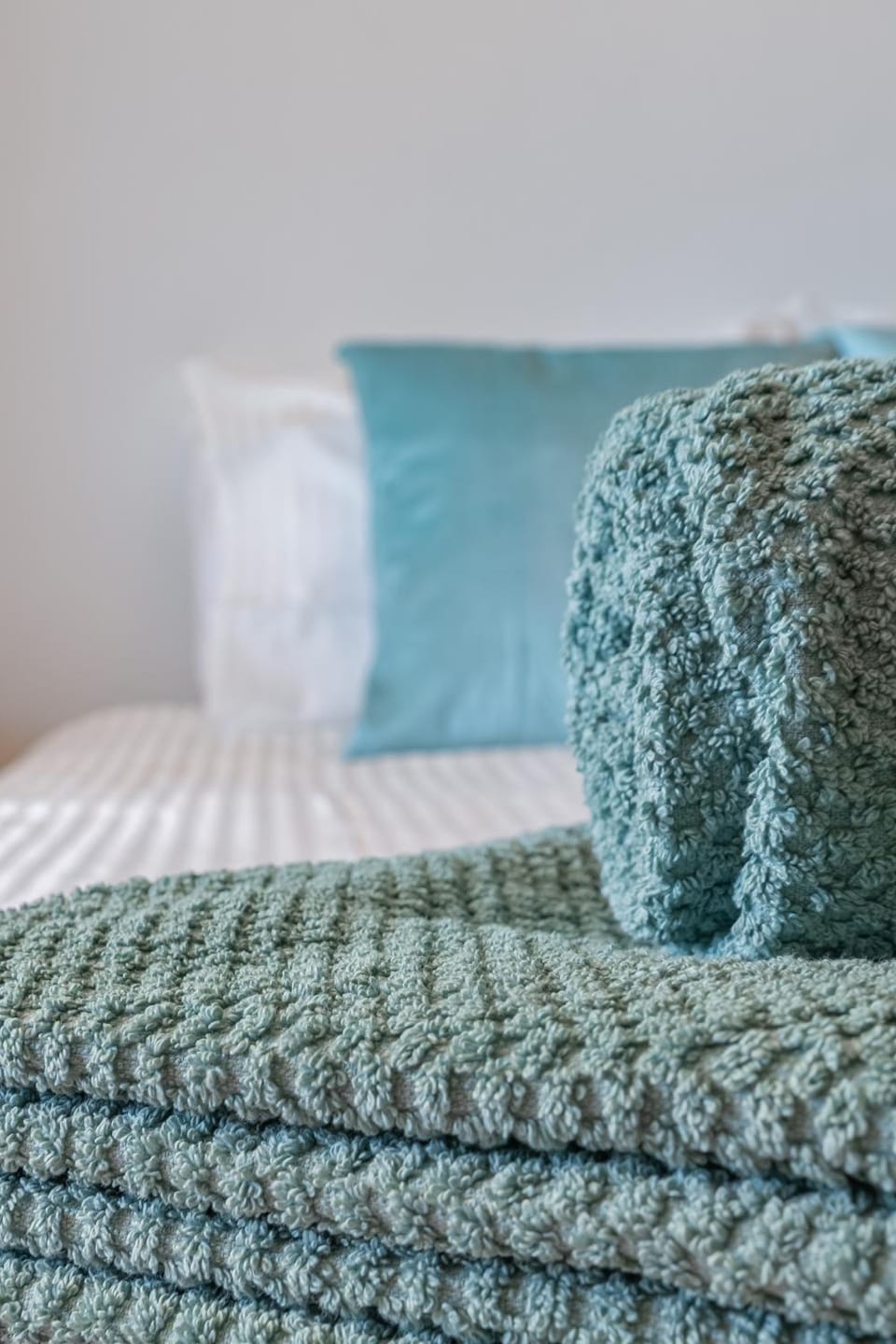 Bedroom, towels