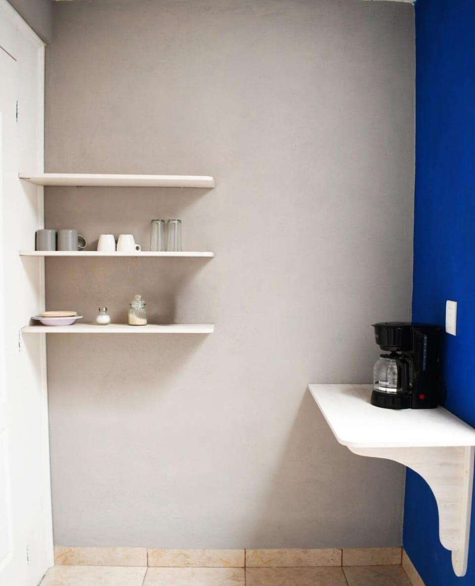 Coffee/tea facilities, Kitchen or kitchenette