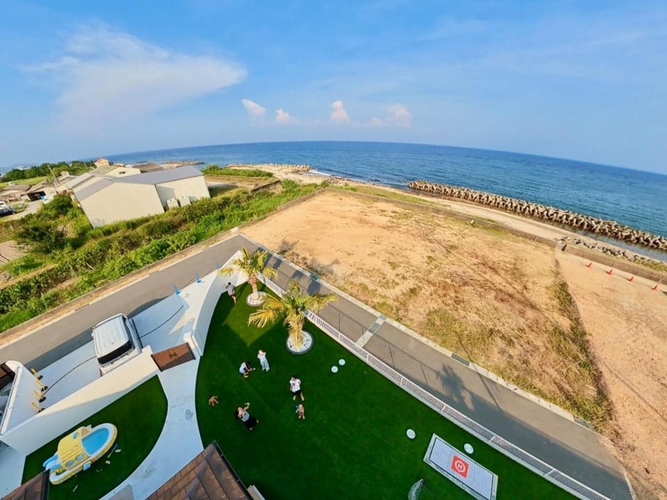 Property building, Beach
