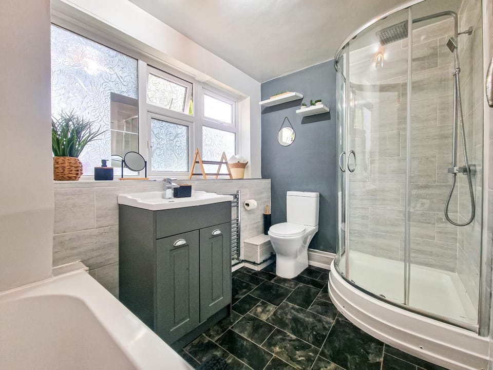Shower, Bathroom, Bath
