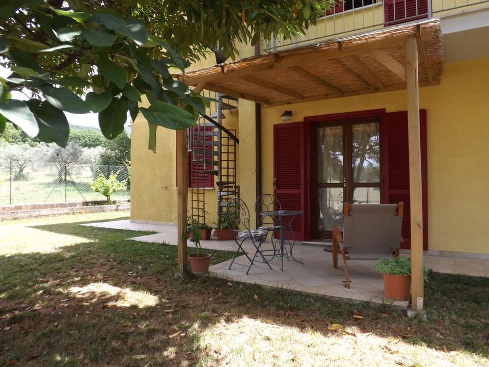 Patio, Facade/entrance, Balcony/Terrace, Garden view