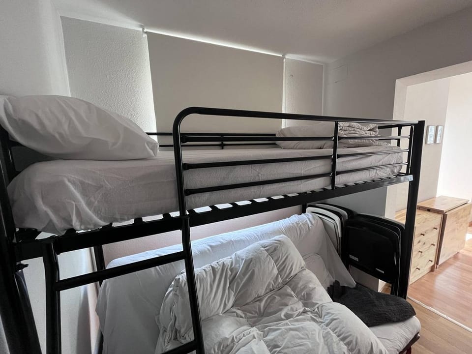 Appartement central à Cauterets, idéal pour 5 pers, animaux admis - FR-1-812-137 Apartment in Cauterets