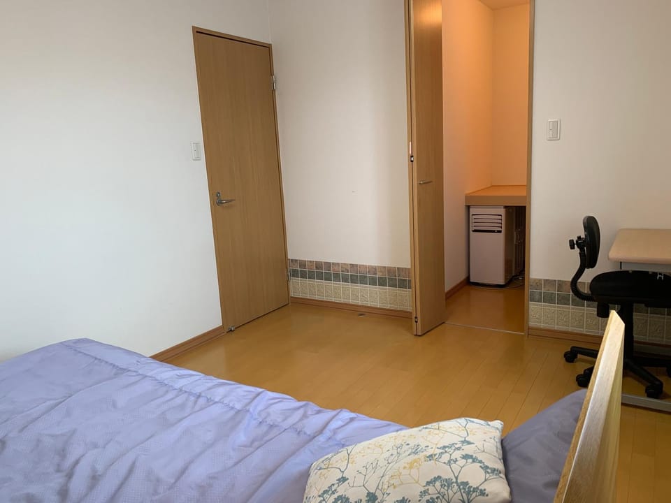 Cozy Penguin House砂川 Bed and Breakfast in Hokkaido Prefecture