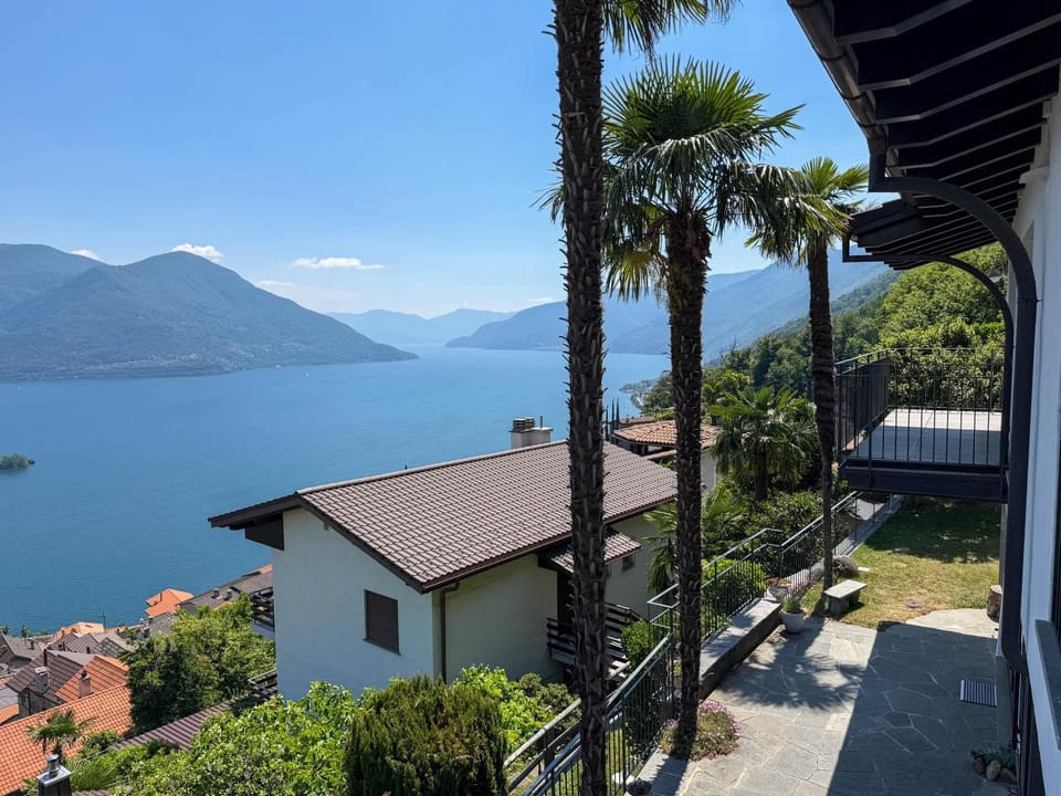Casa ai Monti by HolAp SA House in Ascona