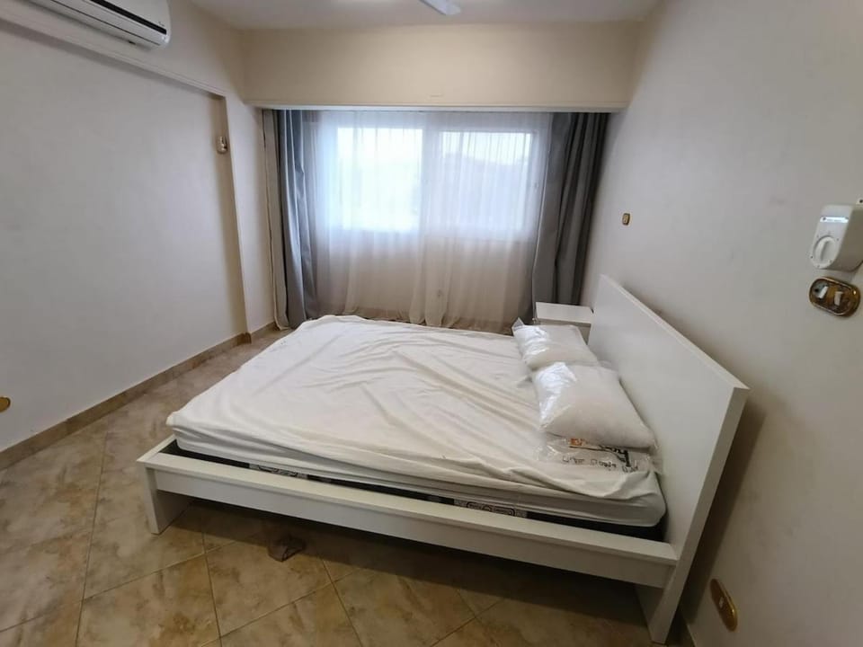 Room in comfortable cozy shared apartment Dgla Maadi Cairo Apartment in Cairo Governorate