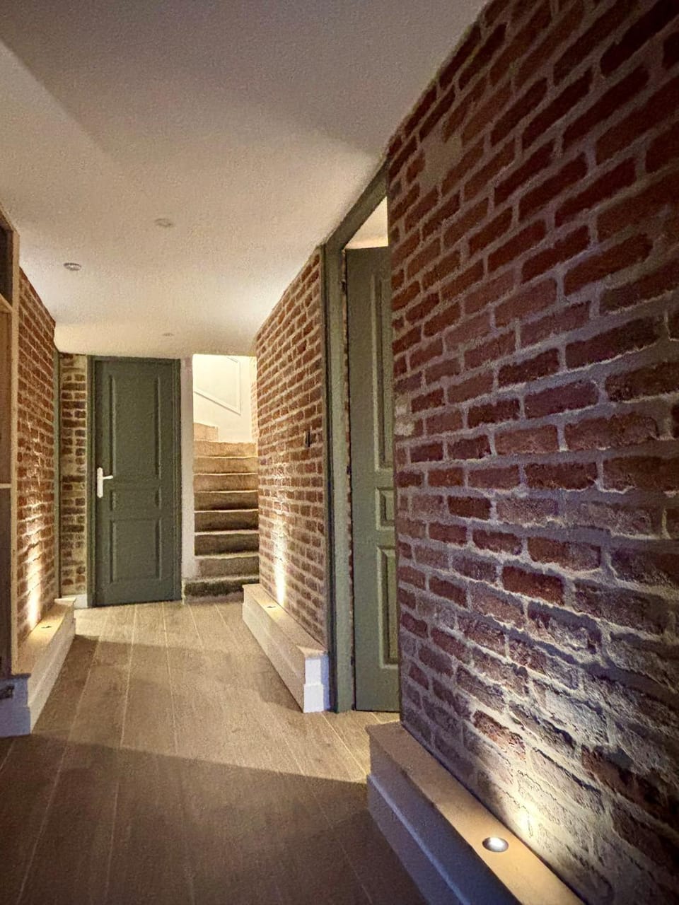 La Folie Giverny - Villa Premium - 3 Suites VIP - 8 Pièces 150M2- Centre Village - Maison privatisée -Jardin paysagé - Parking- Villa in Giverny