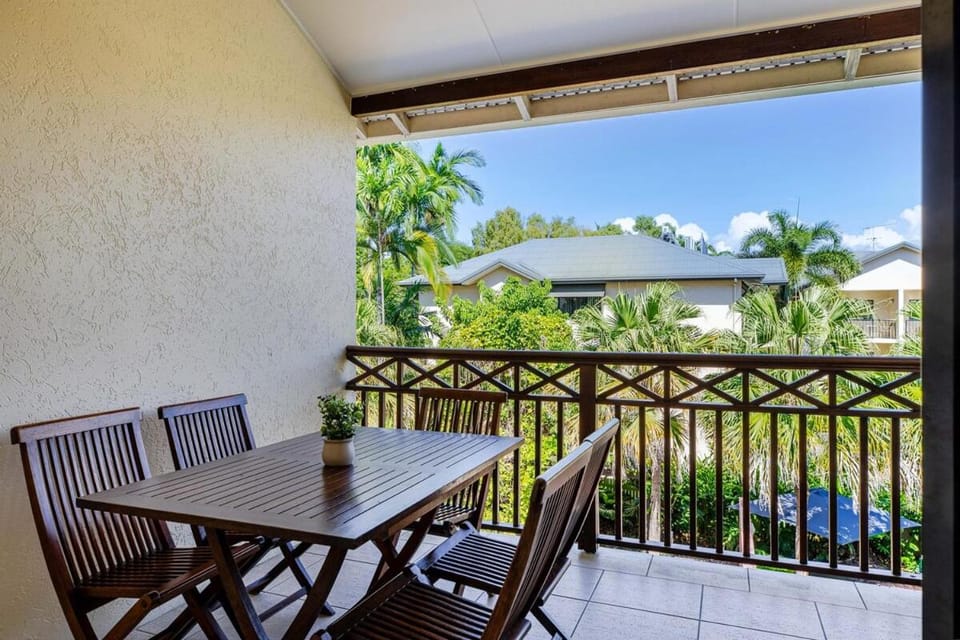 21 Freestyle Apartment with POOL VIEW Apartment in Port Douglas