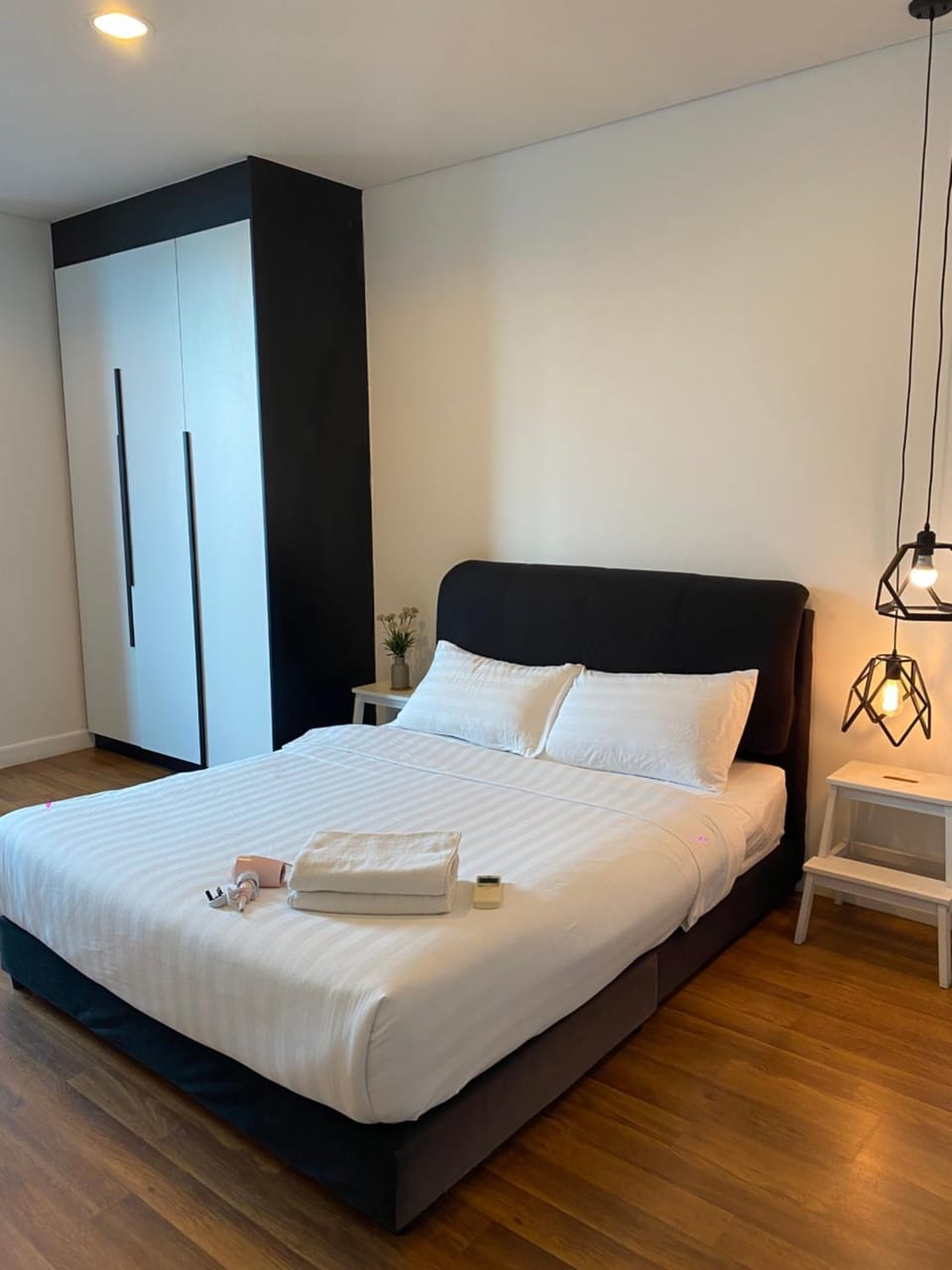 Bed, Photo of the whole room, Bedroom, towels, wardrobe