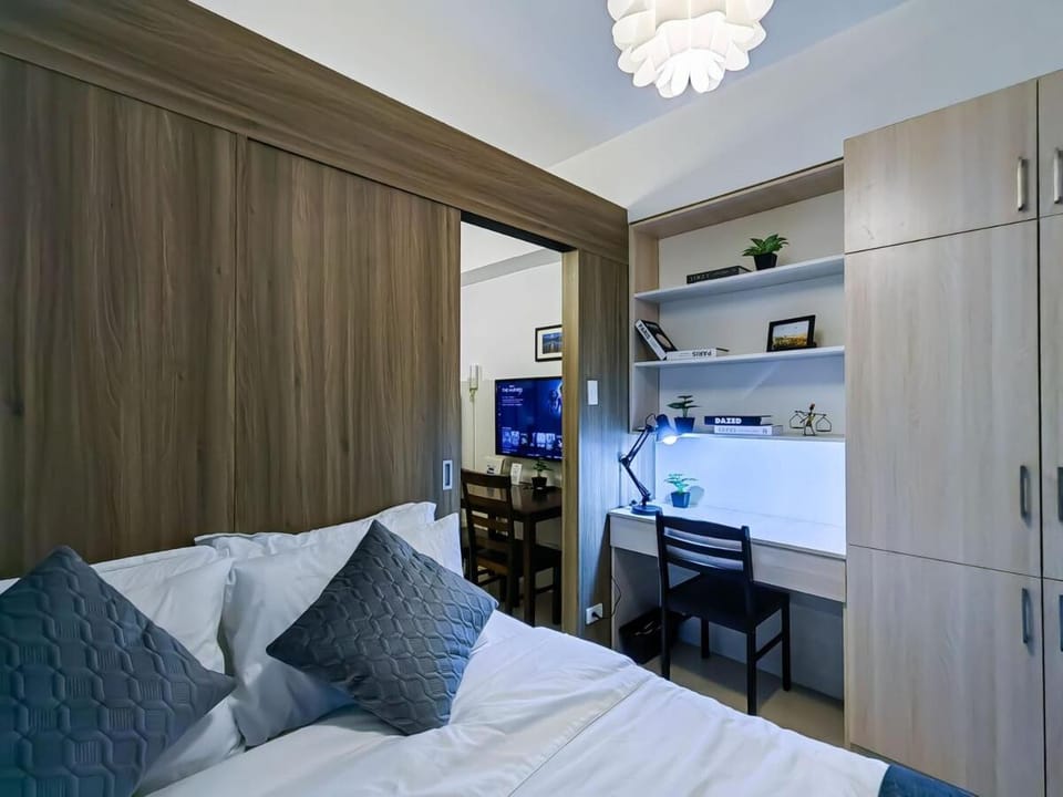 Citispace 1BR Condotel Suite at FAME Residences #FM09C Apartment in Mandaluyong