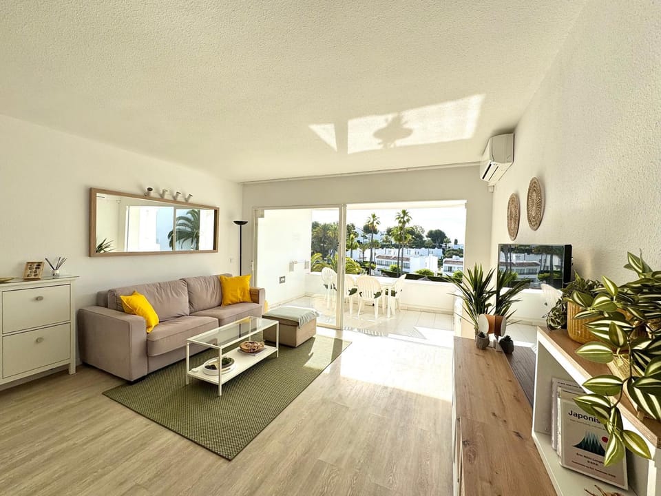TV and multimedia, Balcony/Terrace, Living room