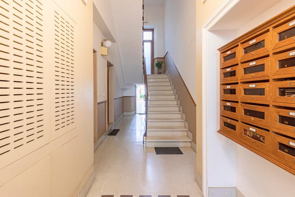 Inner courtyard view