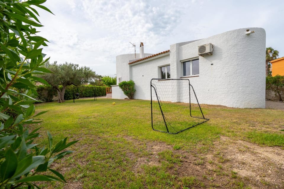Casa Saona En Riumar ( a 100m de la playa ) House in Montsià