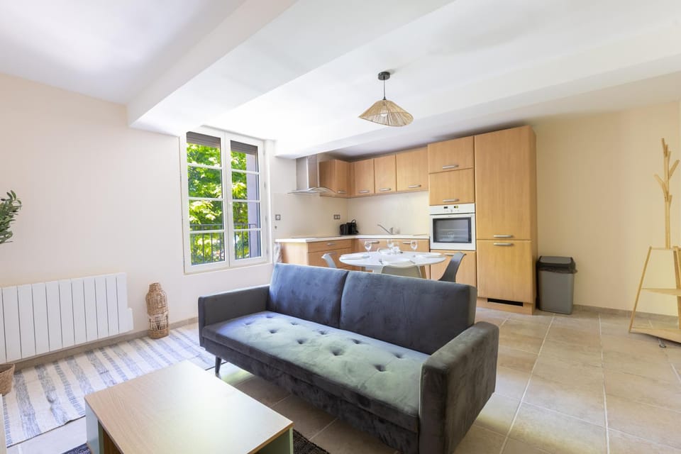 Living room, kitchen