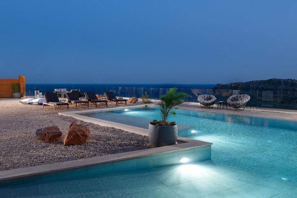 Natural landscape, Pool view, Sea view, Swimming pool, sunbed