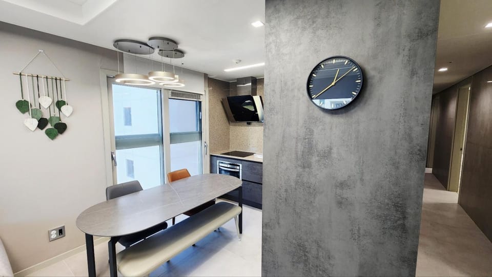Area and facilities, kitchen