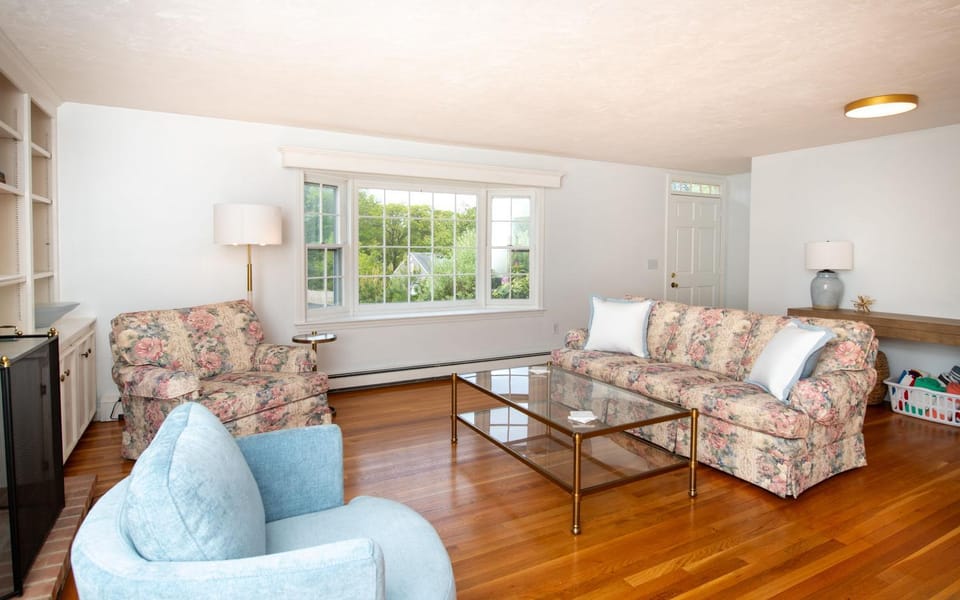 Harwich Getaway by Leavetown Vacations House in Harwich