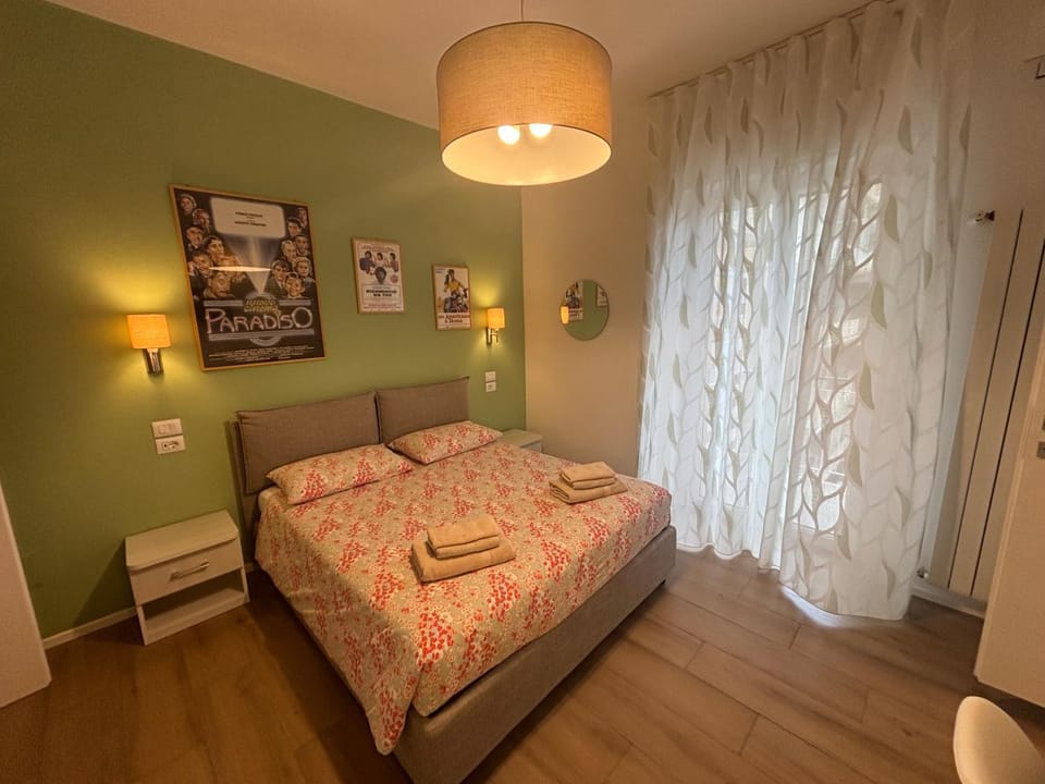 Bed, Bedroom, heating, towels, air conditioner