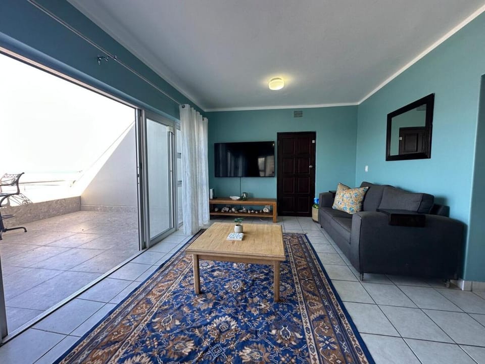 Beach Side Bliss at Perna Perna Apartment in KwaZulu-Natal
