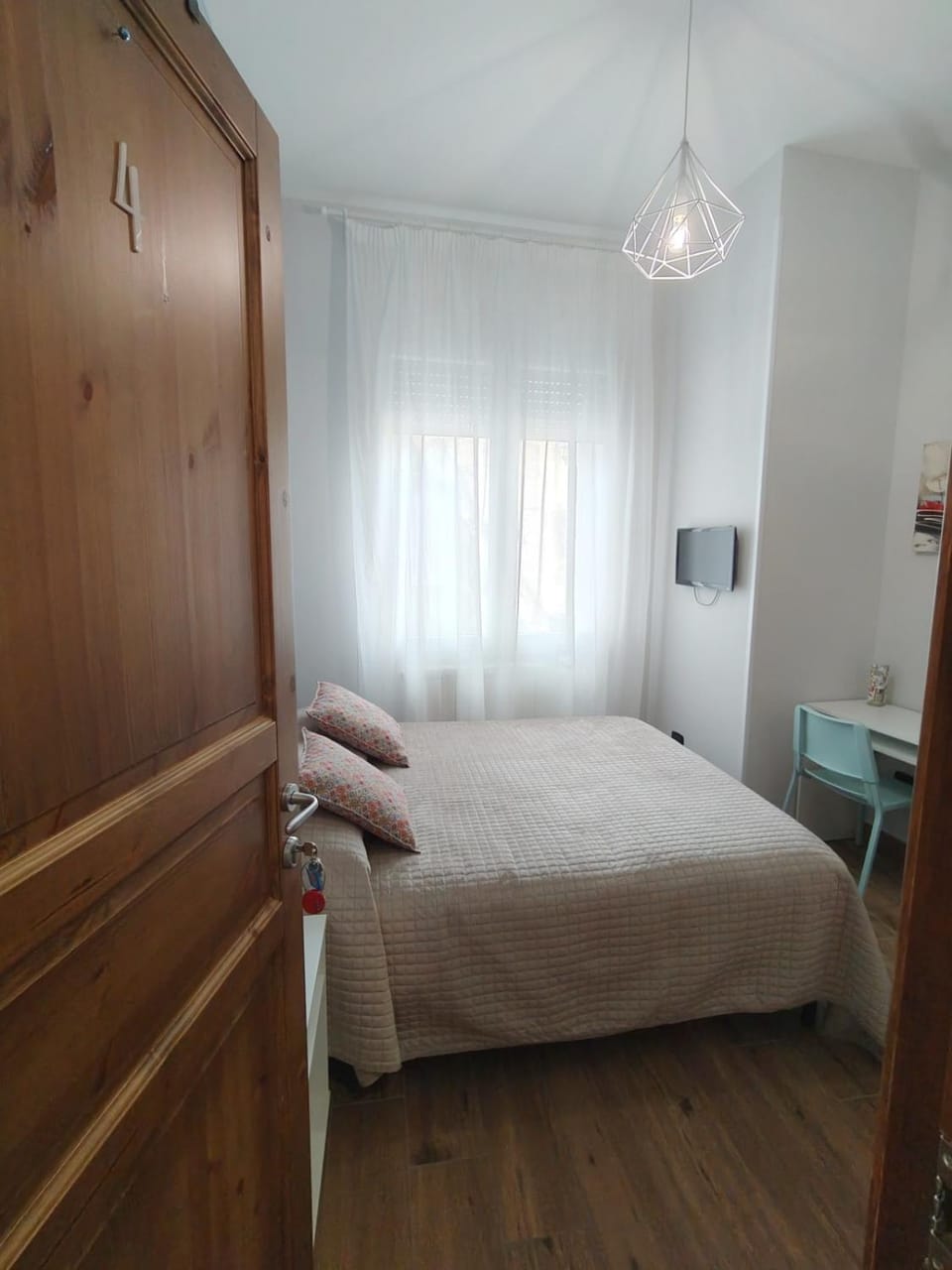 Bed, Photo of the whole room, Bedroom, wardrobe