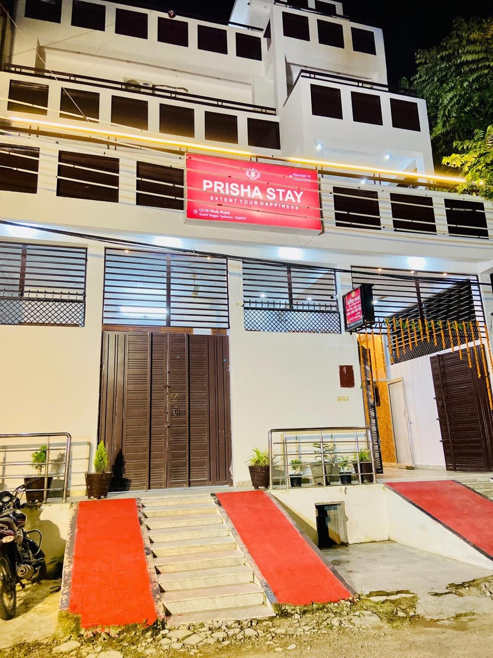 Property building, Facade/entrance