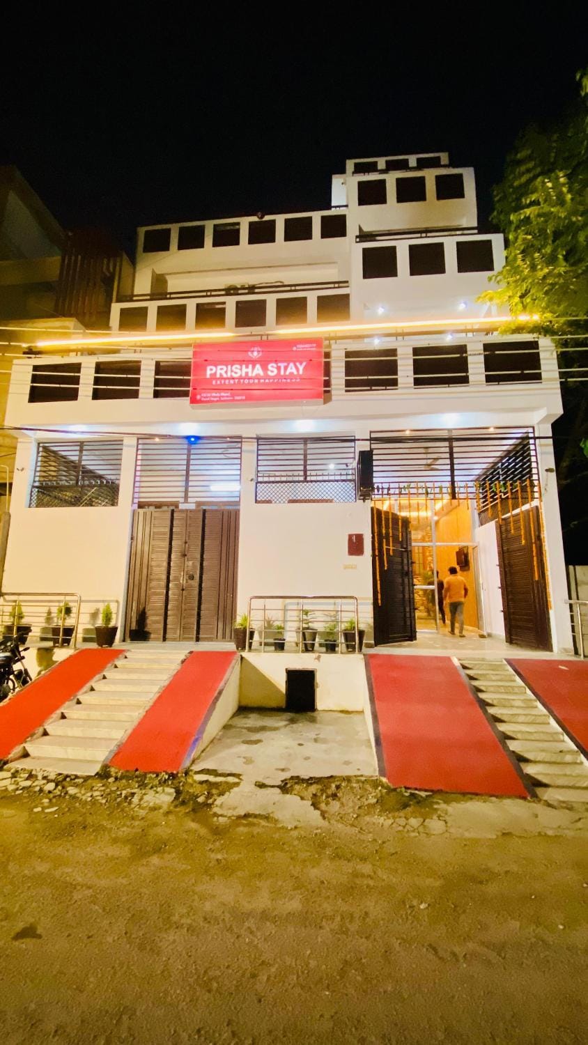 Property building, Facade/entrance
