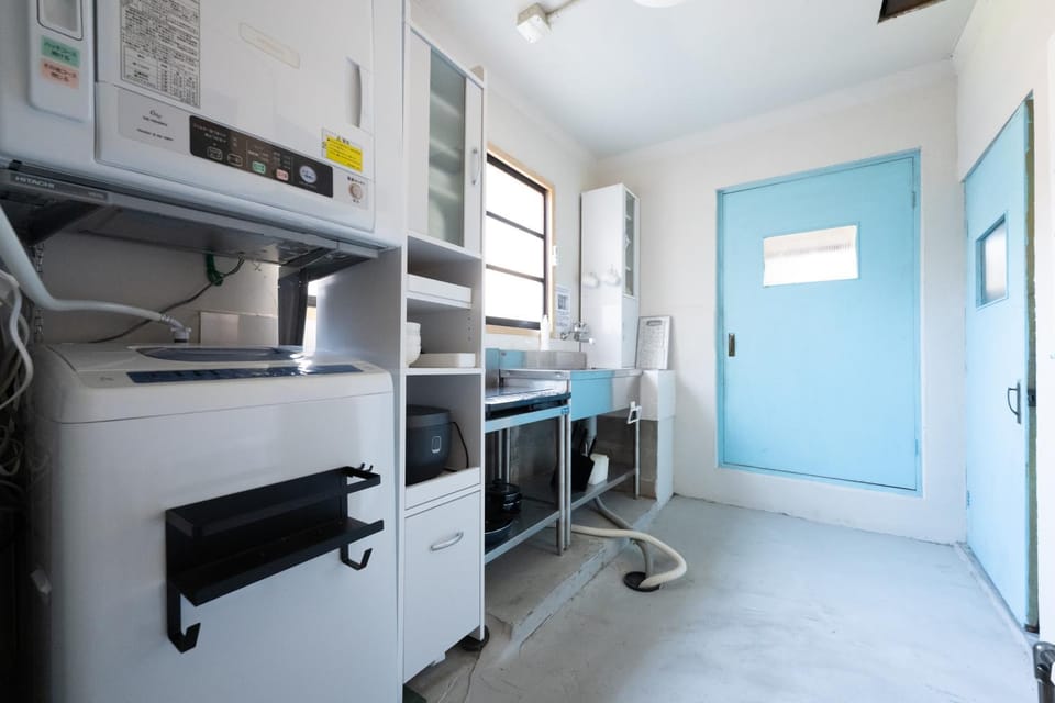 arigatouya 3 minutes by car to Chichibugahama Beach Renovate pet OK Free parking Seven beds Limited to one group per day Private lodging Apartment in Japan