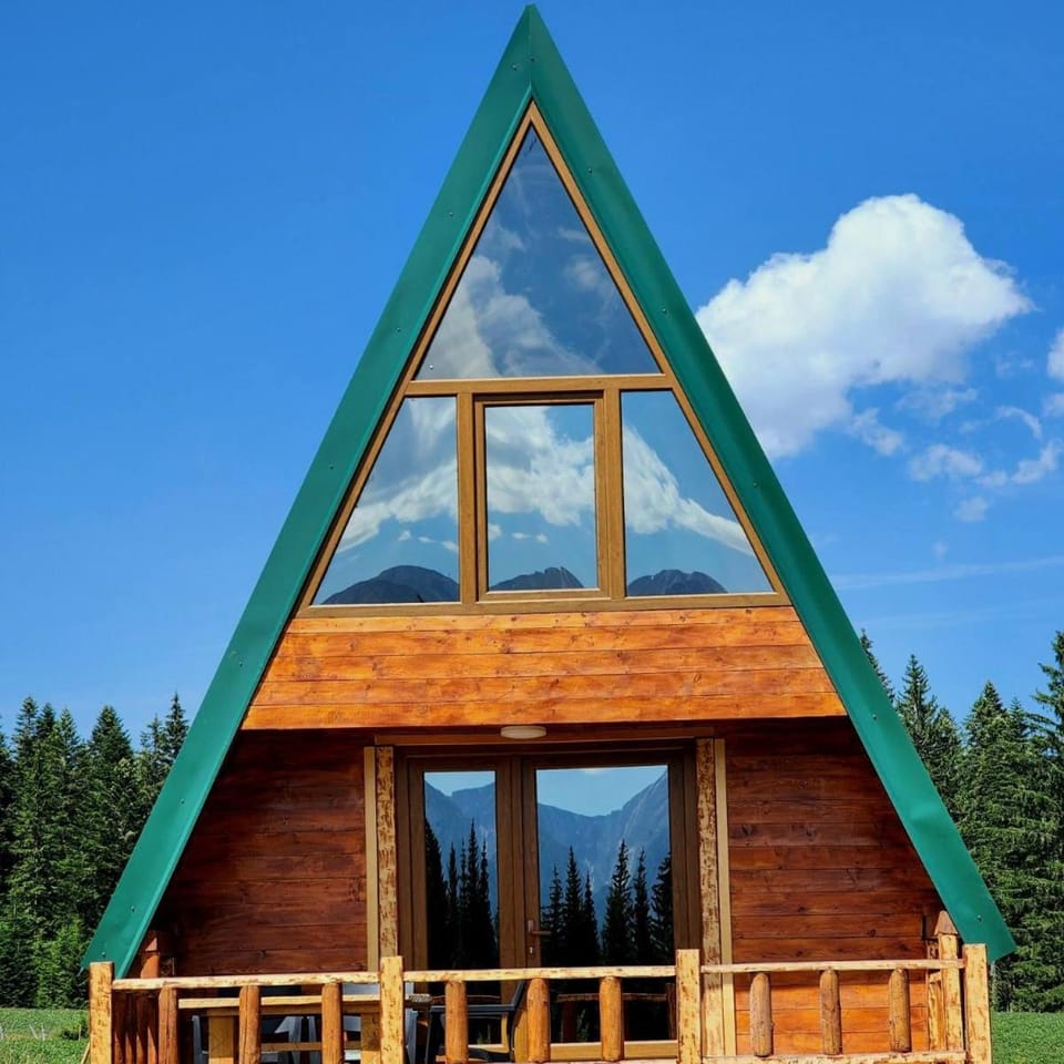 Ethno Houses Uskoci Nature lodge in Montenegro