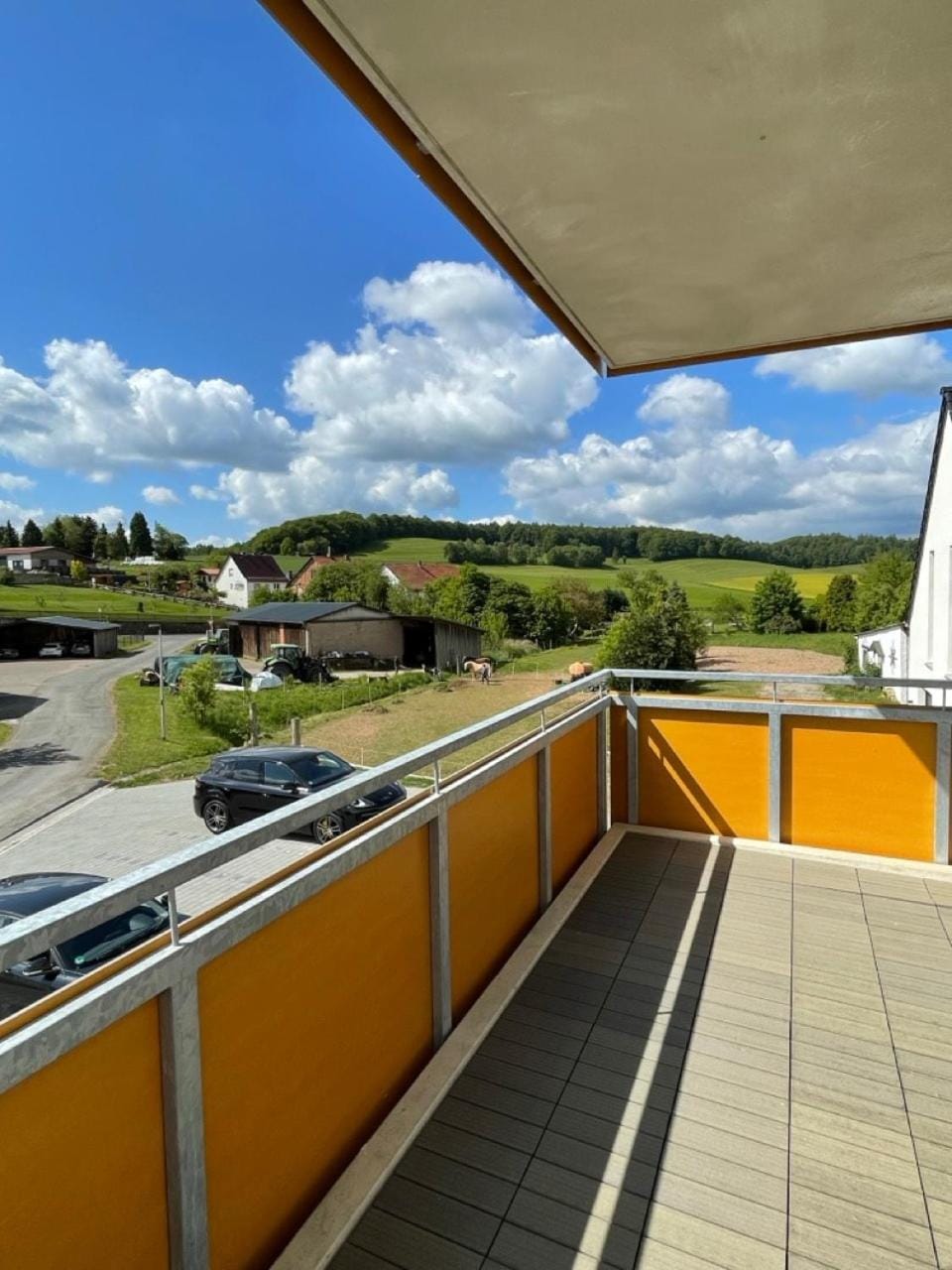 View (from property/room), Balcony/Terrace, Parking