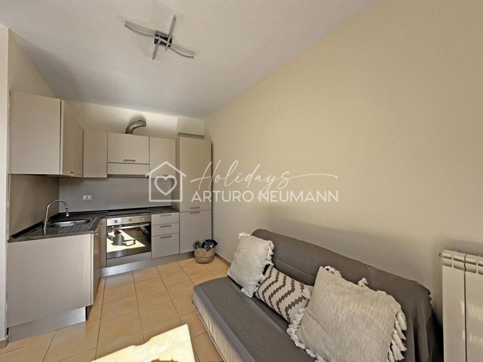 Kitchen or kitchenette, oven, stove