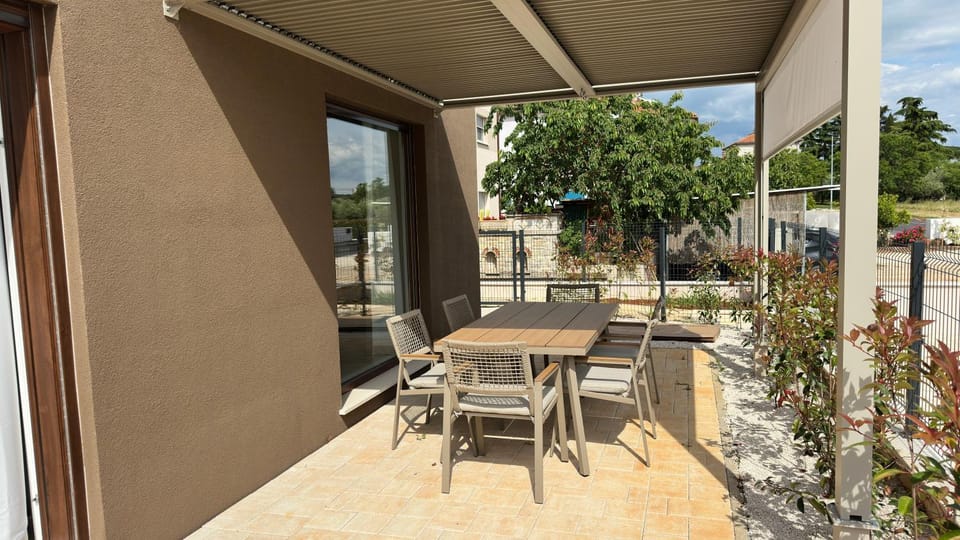 Patio, Balcony/Terrace