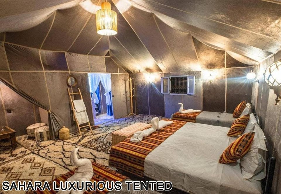 Toilet, Bed, Bedroom